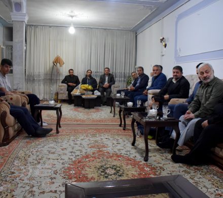 دکتر وحید جلال زاده به دیدار قهرمان نوجوان آسیا رفت.