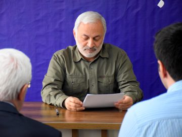 با مردم برای مردم