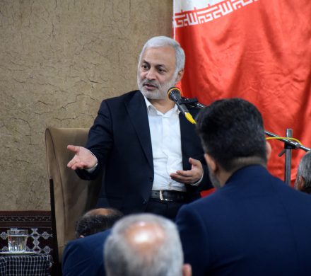 جهاد تبیین – حضور جمع نمازگزاران مسجد حضرت فاطمه (س)