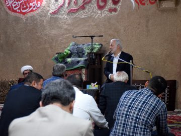 حضور جمع نمازگزاران مسجد حضرت فاطمه (س)