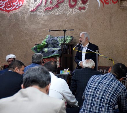 حضور جمع نمازگزاران مسجد حضرت فاطمه (س)