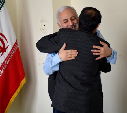 با مردم برای مردم