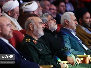 حضور در مراسم گرامیداشت سرداران شهید مهندس مهدی باکری و حمید باکری