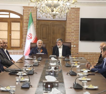 کمک ٣٠٠ میلیارد ریالی فعالین اقتصادی به مرکز درمان سرطان خیریه امید