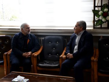 عدم نظارت صحیح و مدیریت نامناسب سیستم توزیع باعث پر رنگ تر شدن مشکل کمبود مرغ شده است.