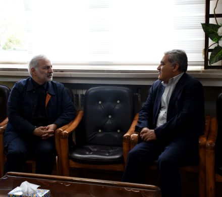 عدم نظارت صحیح و مدیریت نامناسب سیستم توزیع باعث پر رنگ تر شدن مشکل کمبود مرغ شده است.