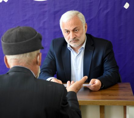 با مردم برای مردم