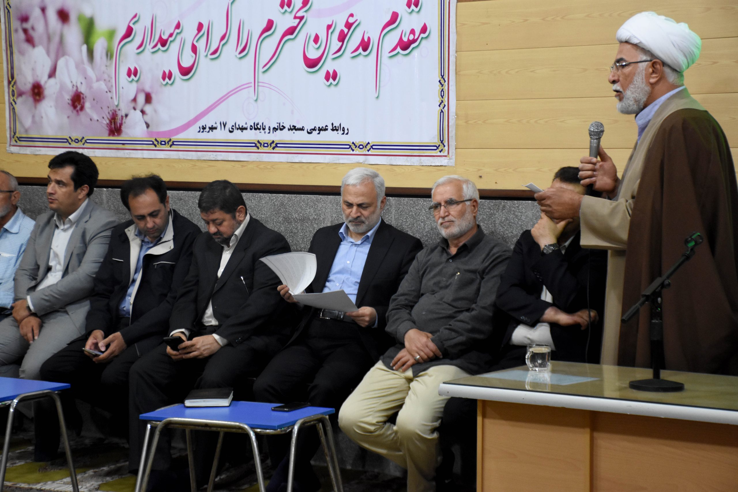 نشست رسیدگی به مشکلات و مطالبات اهالی محله حکیم نظامی  (مسجد خاتم)