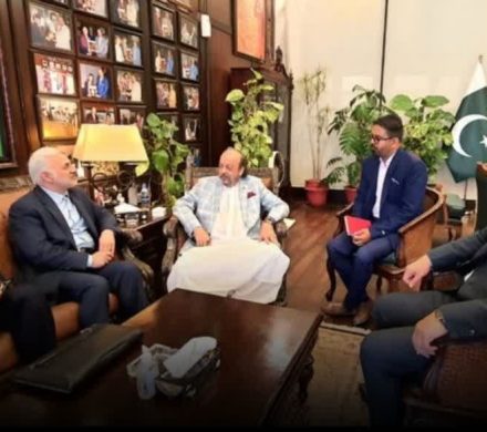 دیدار با “آغا سراج دُرانی” رئیس مجلس ایالت سِند