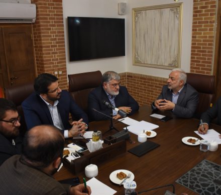 جلسه با وزیر راه و شهر سازی و معاونین، استاندار و مجمع نمایندگان استان