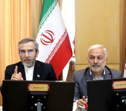 نشست کمیسیون امنیت ملی و سیاست خارجی با حضور معاون سیاسی وزارت امور خارجه