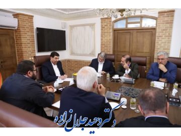 نشست مجمع نمایندگان استان با معاون اول رئیس جمهور