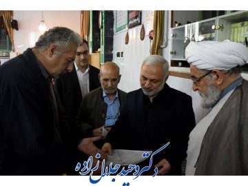 حضور در جمع صمیمی نمازگزاران مسجد قاسمیه