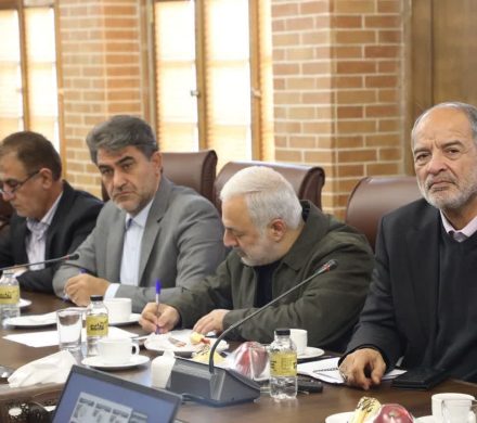 اهم مطالب مطروحه در جلسه مشترک مجمع نمایندگان استان با استاندار، معاونین استاندار و مدیران علوم پزشکی، راه و شهرسازی و  جهاد کشاورزی استان