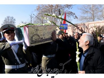 حضور در مراسم تشییع شهدای گمنام هشت سال دفاع مقدس