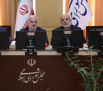 جلسه کمیسیون امنیت ملی و سیاست خارجی با حضور وزیر کشور