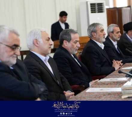جلسه مشترک اعضای کمیسیون امنیت ملی و سیاست خارجی مجلس با وزیر امور خارجه